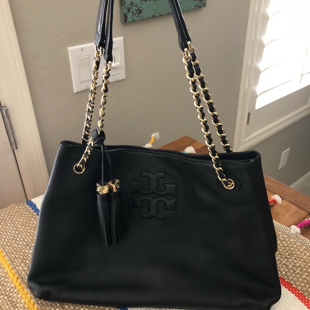 Tory burch Thea Slouchy Shoulder Tote